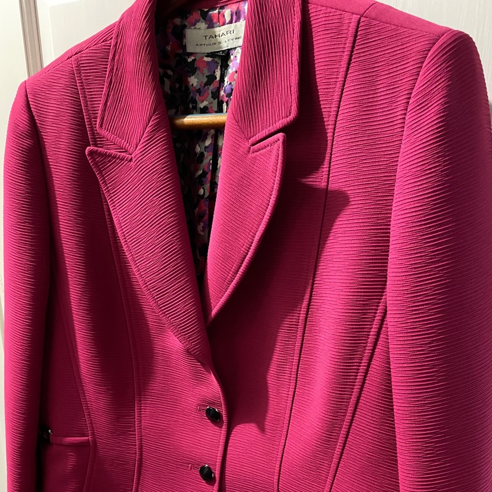 Tahari Arthur S. Levine Women’s Suit Jacket